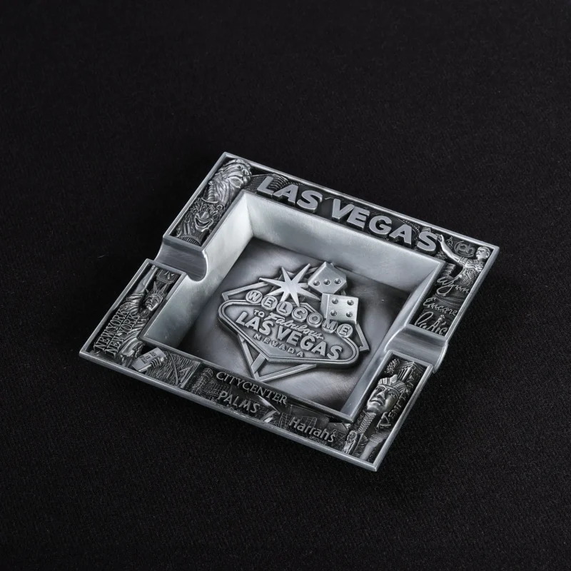 Pokkeriteemaline tuhatoos